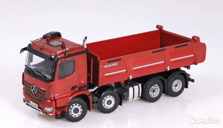 1066/10 Масштабная модель самосвал Mercedes-Benz