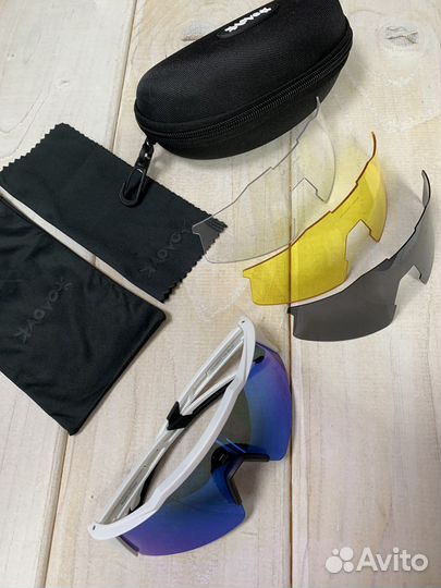 Очки спортивные