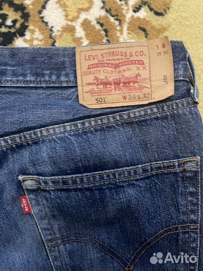 Джинсы levis