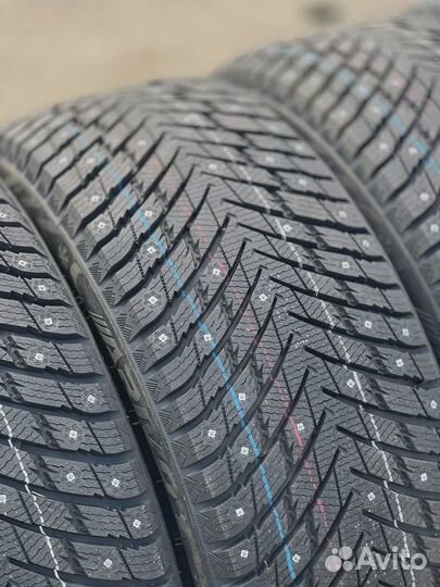 Arivo Ice Claw ARW7 275/40 R20 и 315/35 R20 106T