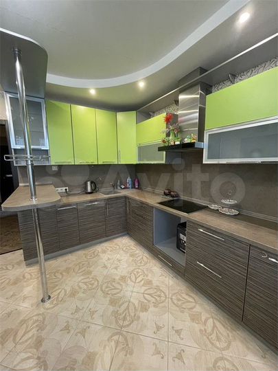 2-к. квартира, 88,4 м², 8/25 эт.