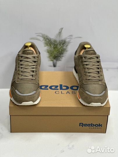 Кроссовки Reebok classic