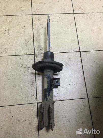 Амортизатор передний Hyundai SantaFE 3 /Kia Sorent