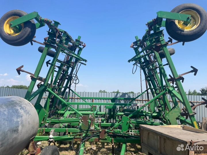 Культиватор John Deere Культиватор 2410, 2010