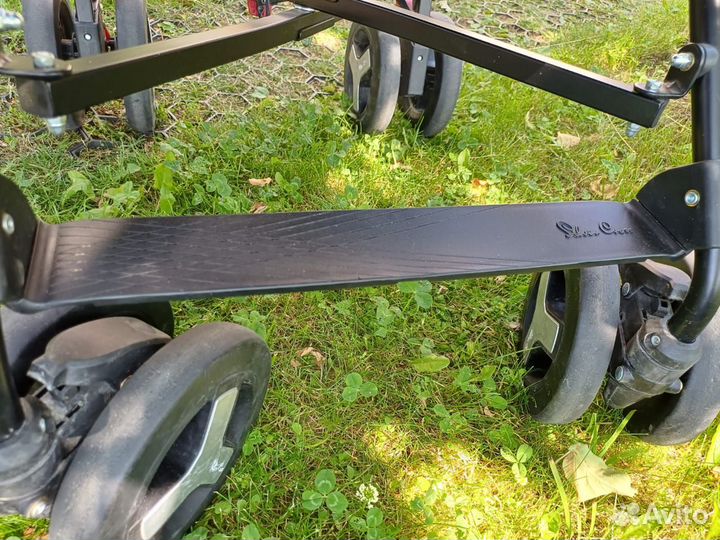 Коляска прогулочная