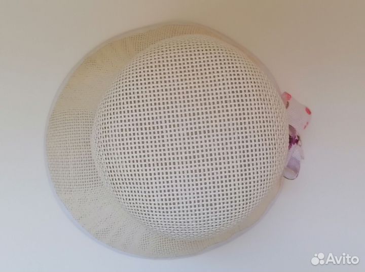 Шляпа из соломки женская