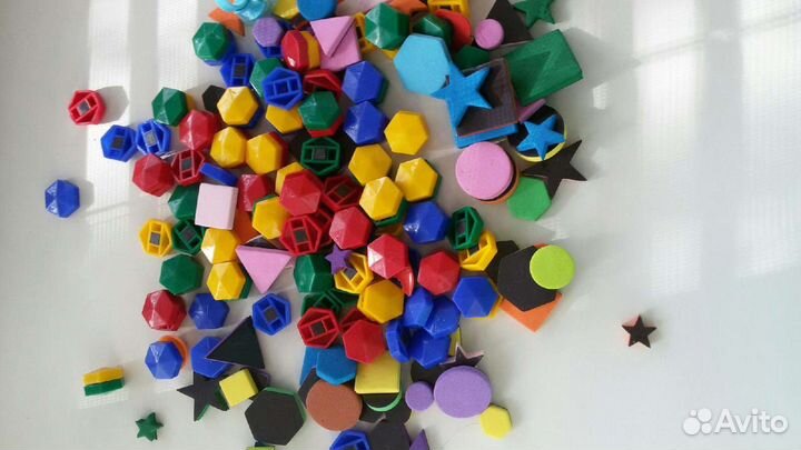 Набор магнитов с буквами и цифрами