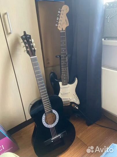 Гитара акустическая,изящная.Новая