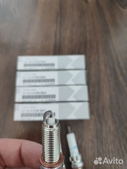 Оригинальные свечи зажигания BMW 12120039664