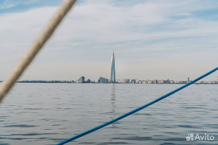 Закатная прогулка на парусной яхте