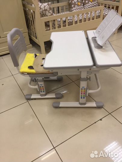 Детская парта + стул