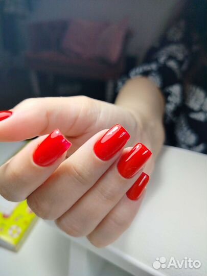 Маникюр, наращивание ногтей