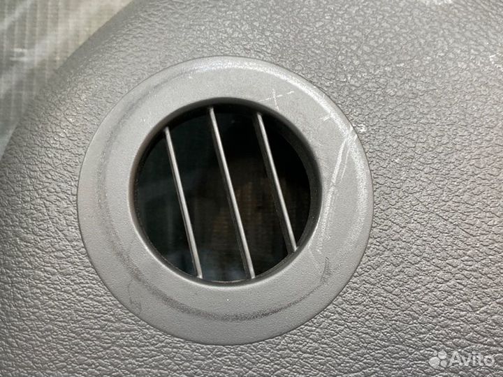 Декоративная накладка Audi A6 C6 BDW 2005