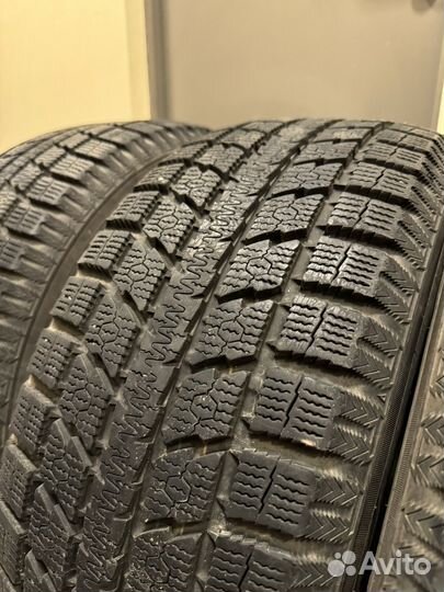 Toyo Observe GSi-5 235/55 R17 99Q