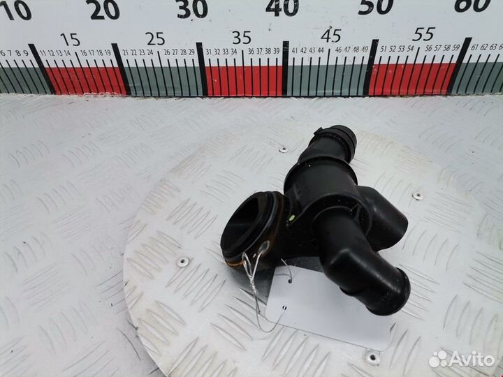 Корпус термостата seat Leon 2 2006 06F121111F