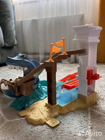 Hot wheels трек акула