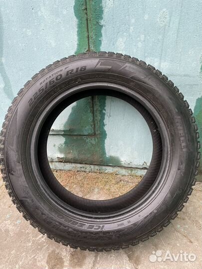 Pirelli Ice Zero 2 225/60 R18 104T