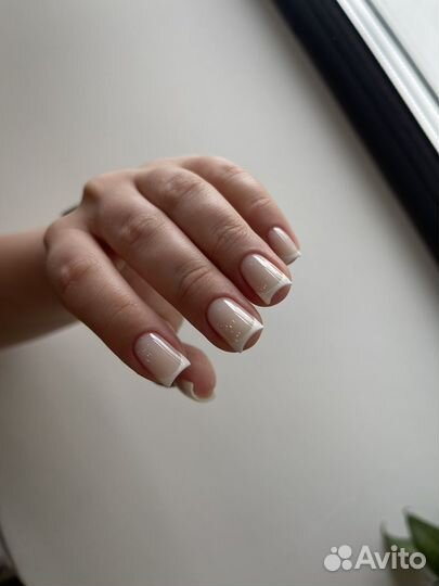 Маникюр/педикюр