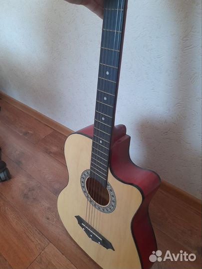 Гитара акустическая