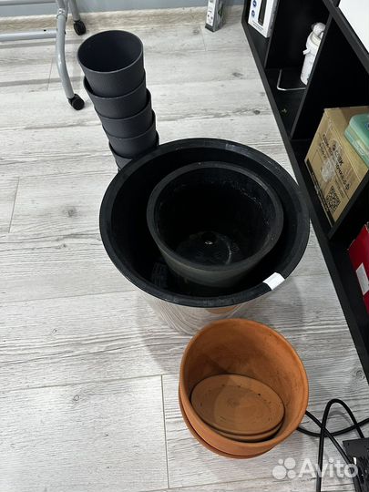 Цветочный горшок напольный