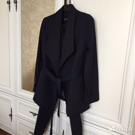 Костюм классический женский