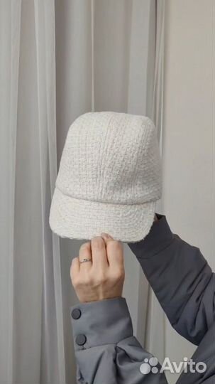 Кепка женская утепленная, белая