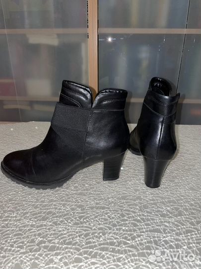 Полусапожки женские кожа 36-37 р. Chester Англия