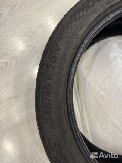 Continental MaxContact MC6 245/45 R20