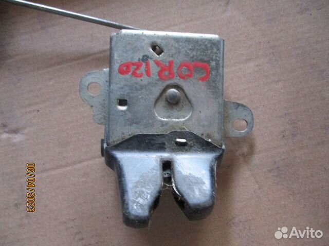 Королла 120 седан замок багажника