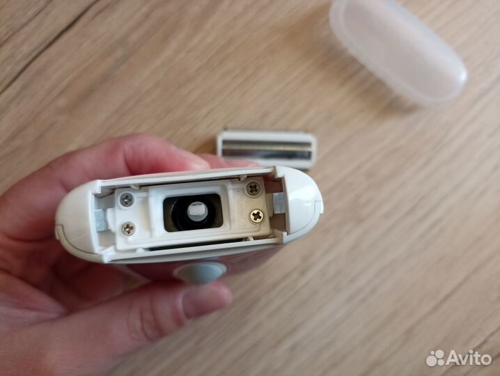 Электробритва для женщин Remington WSF4810