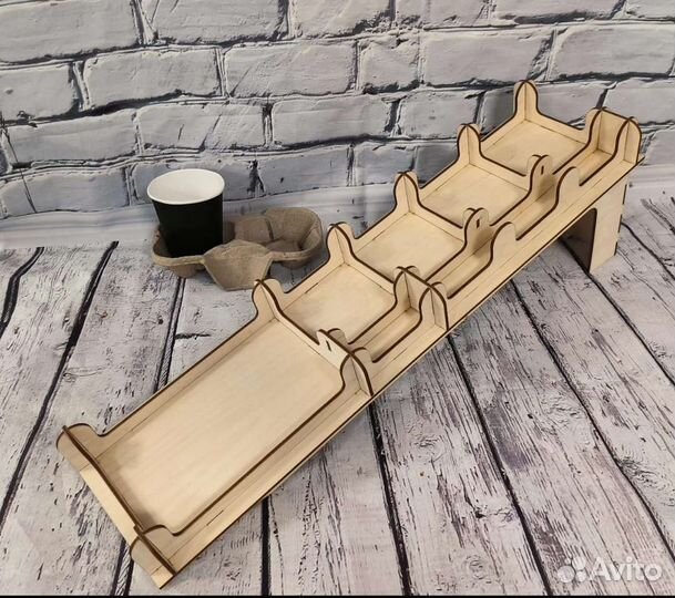 Подставка (органайзер) под одноразовые стаканы