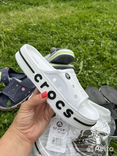 Crocs сланцы