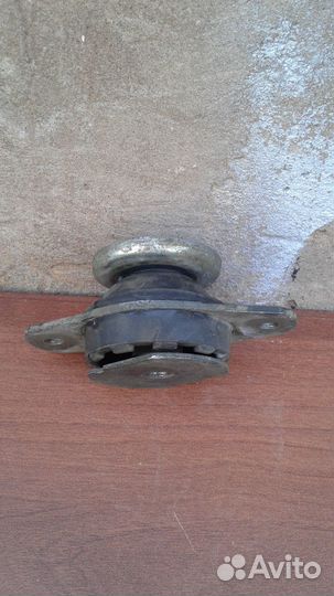 Правая опора двигателя Фиат альбеа