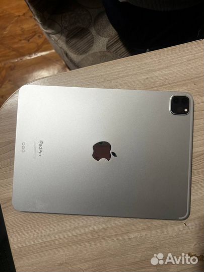iPad pro 11, 4 поколения
