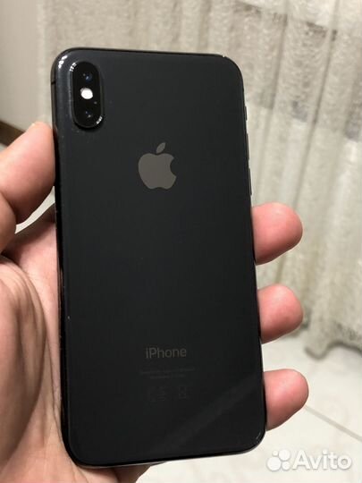 Телефон iPhone 10