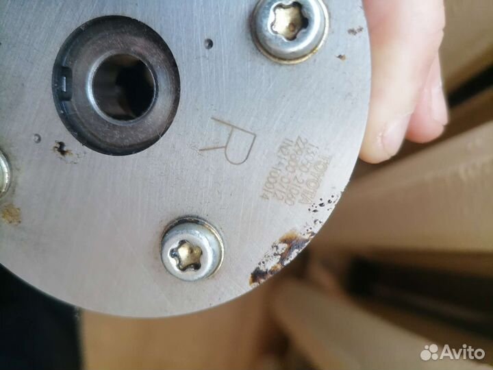 Запчасть на двигатель