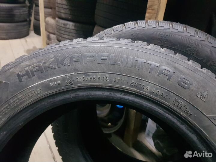 Nokian Tyres Hakkapeliitta 8 215/55 R16 97T