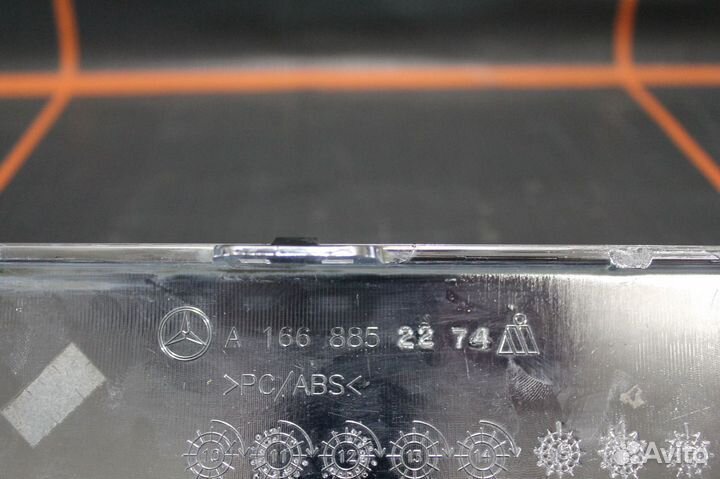 Накладка заднего бампера хром - Mercedes-Benz