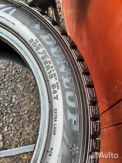 Dunlop SP Winter Ice 02 205/55 R16 94T