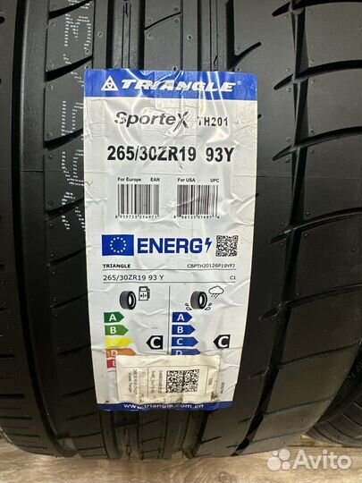Triangle Sports TH201 235/35 R19 и 265/30 R19 101Y
