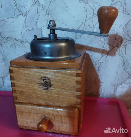 Кофемолка ручная (мельничка) Klingenthal винтаж