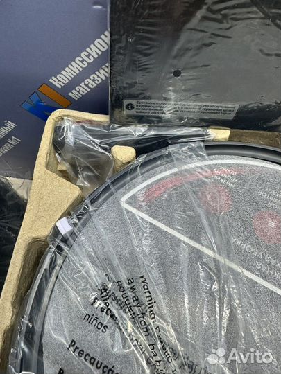 Робот-пылесос Redmond RV-R560 новый