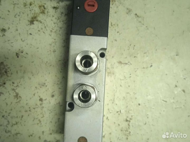 Распределитель camozzi 358-015-02