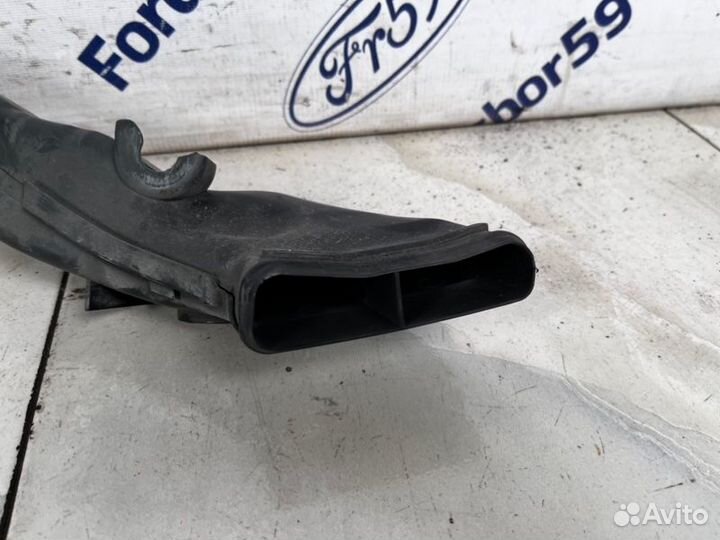 Воздухозаборник Ford Focus 2 CB4 2008