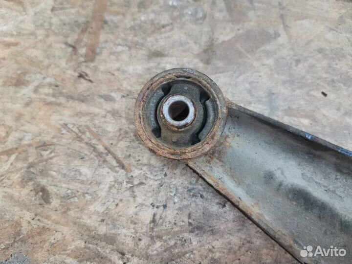 Рычаг задний Suzuki Liana 1.6 M16A 2006