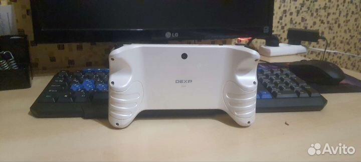 Портативная игровая приставка dexp