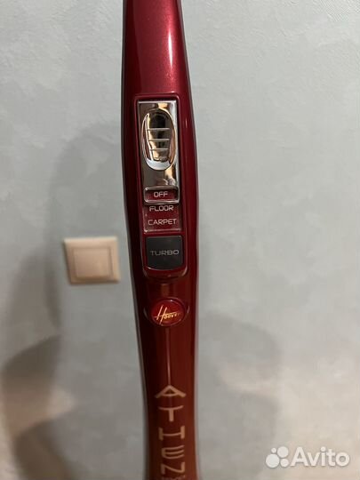 Пылесос Hoover вертикальный