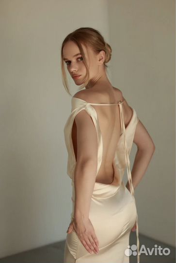 Платье атласное макси