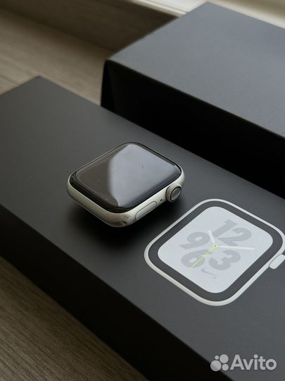 Apple watch series 4 silver серебристые 40мм