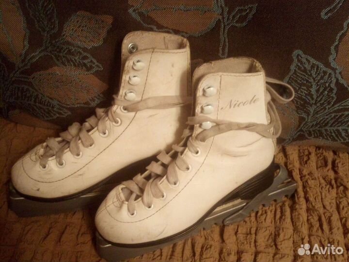 Коньки фигурные (на 6-7 лет)